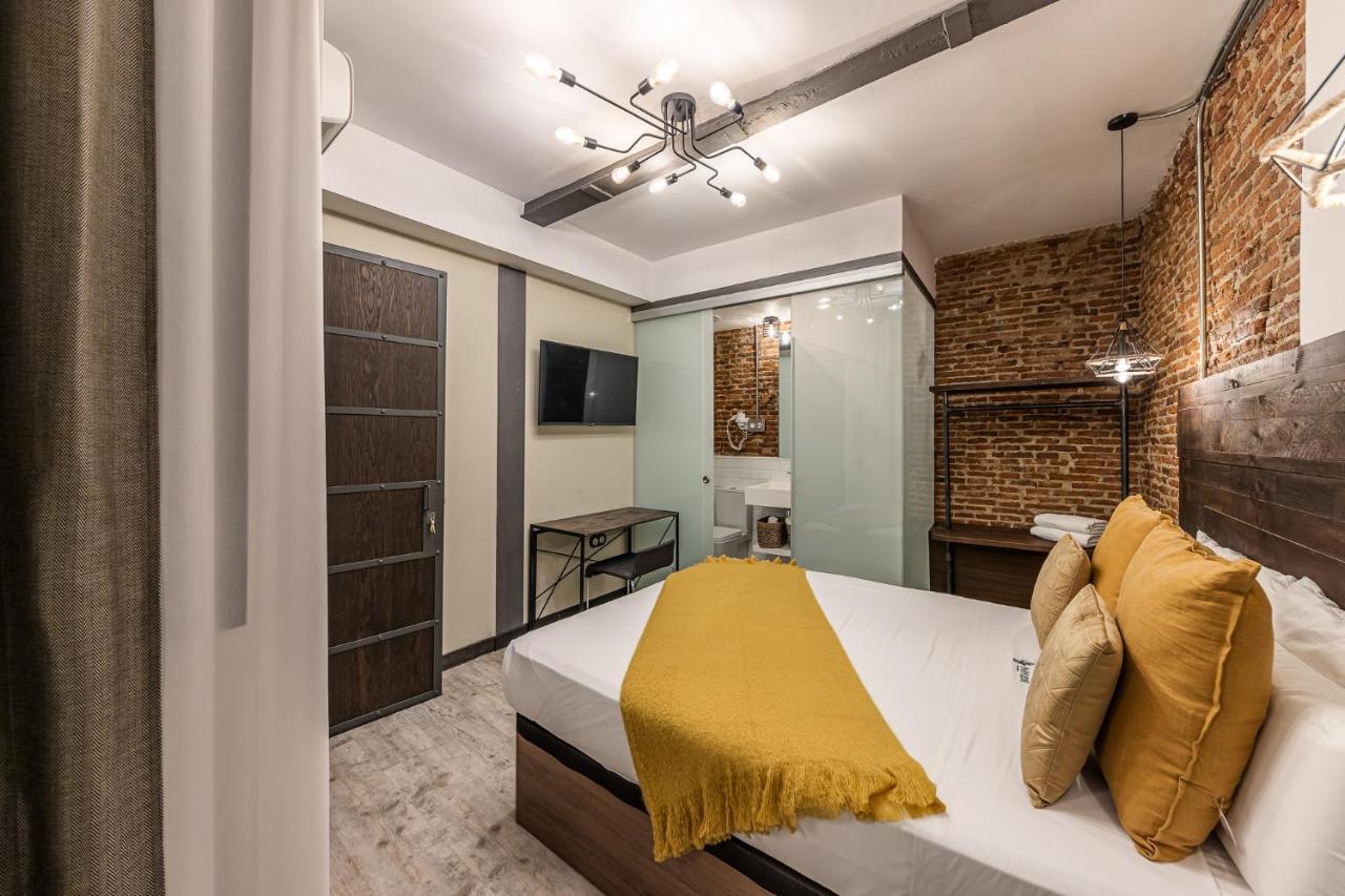 Waou Boutique Sol Hotel มาดริด ภายนอก รูปภาพ